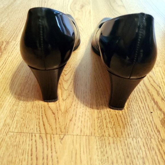 Luca B black patent leather chunk heel 6.5 - Picture 6 of 7